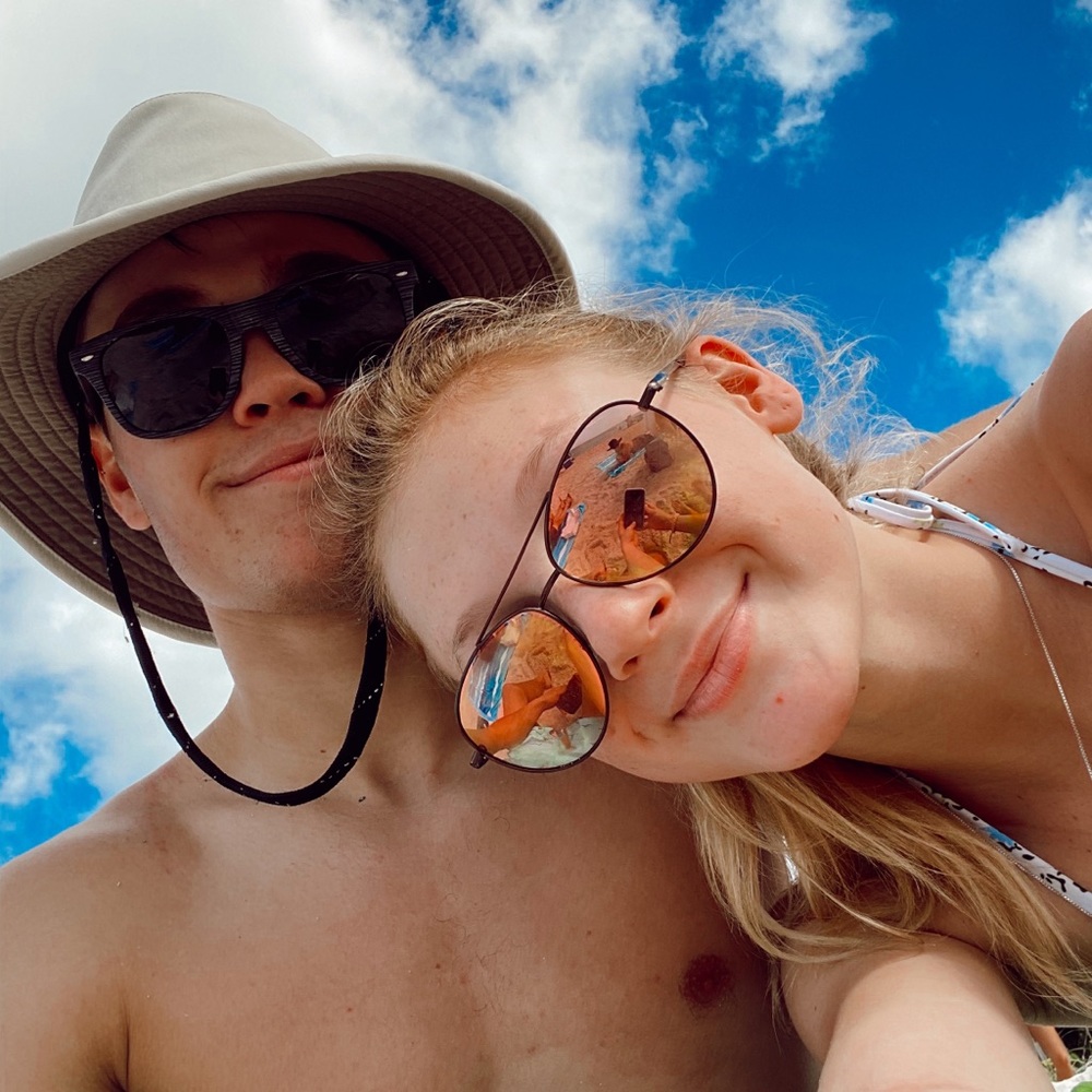 Meet your Posher, Ellie